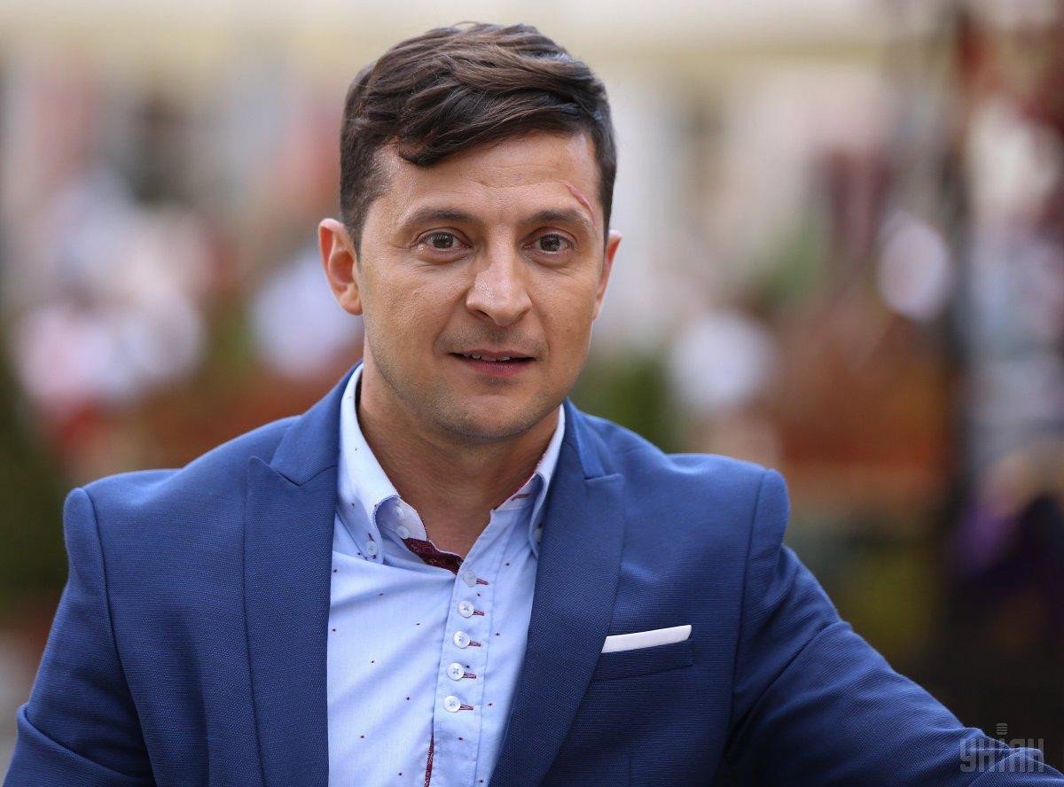"Лучше Зеленскому не высовываться", - журналист в прах разнес шоумена за попытки выехать на шутках про Януковича