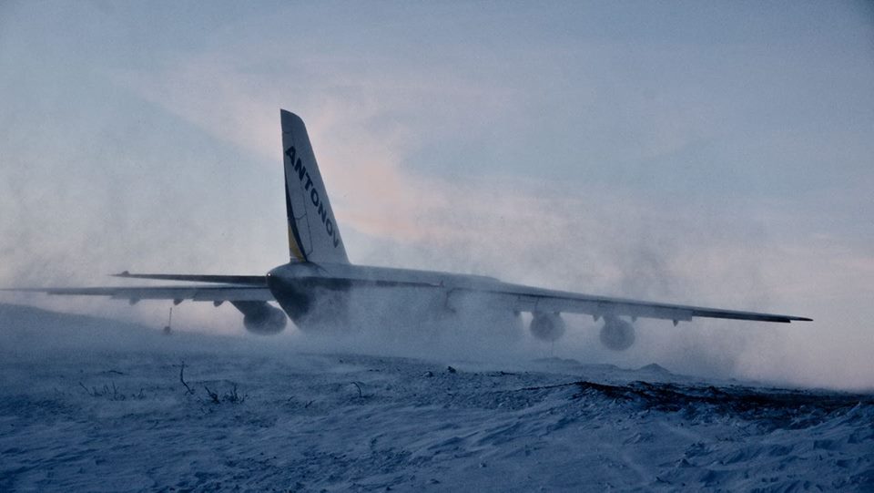 Украина выручила Америку: самолет "Антонова" спас пассажирский "Боинг" 