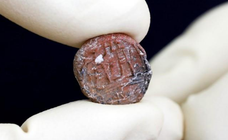 Израильские археологи обнаружили 2700-летнюю печать губернатора Иерусалима