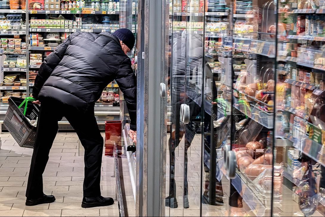 ​Инфляция разгоняется: в России за январь зафиксирован скачок цен до двузначных темпов