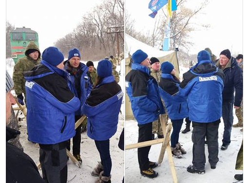 На Луганщину к участникам блокады железной дороги прибыли обеспокоенные судьбой террористов наблюдатели ОБСЕ: "Военные с той стороны страдают"
