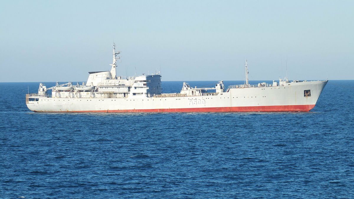 В ФСБ РФ сделали новое заявление о корабле "Донбасс" ВМС Украины вблизи Керченского пролива