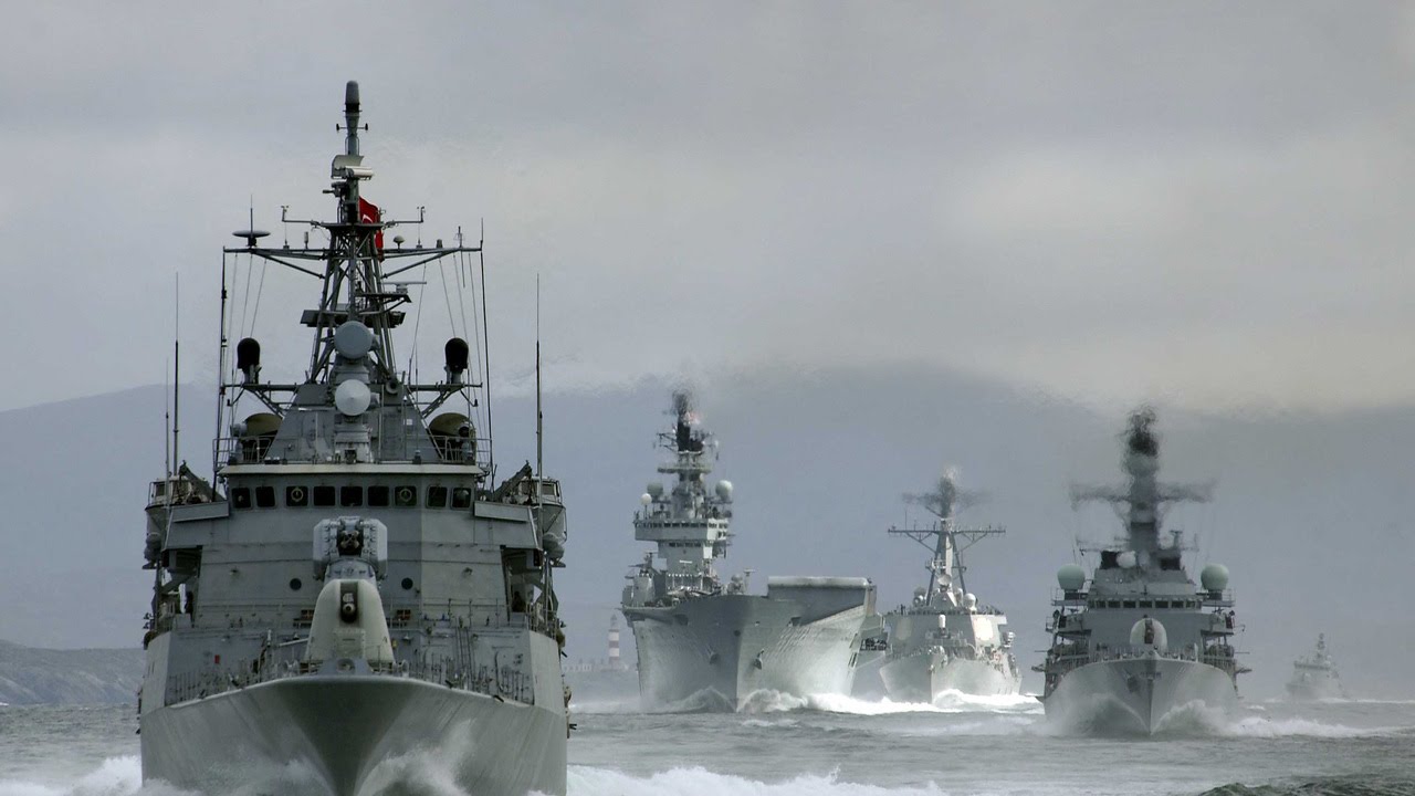 РФ опасно наращивает присутствие в Азовье: число российских кораблей резко выросло вдвое - глава Генштаба ВСУ