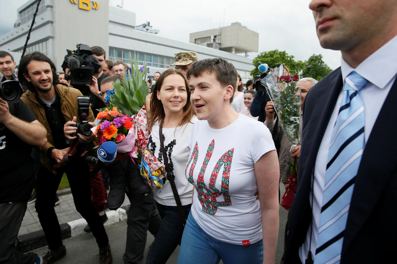 Савченко анонсировала мировое турне: будет объединять государства в борьбе против соседа с "больным рассудком"