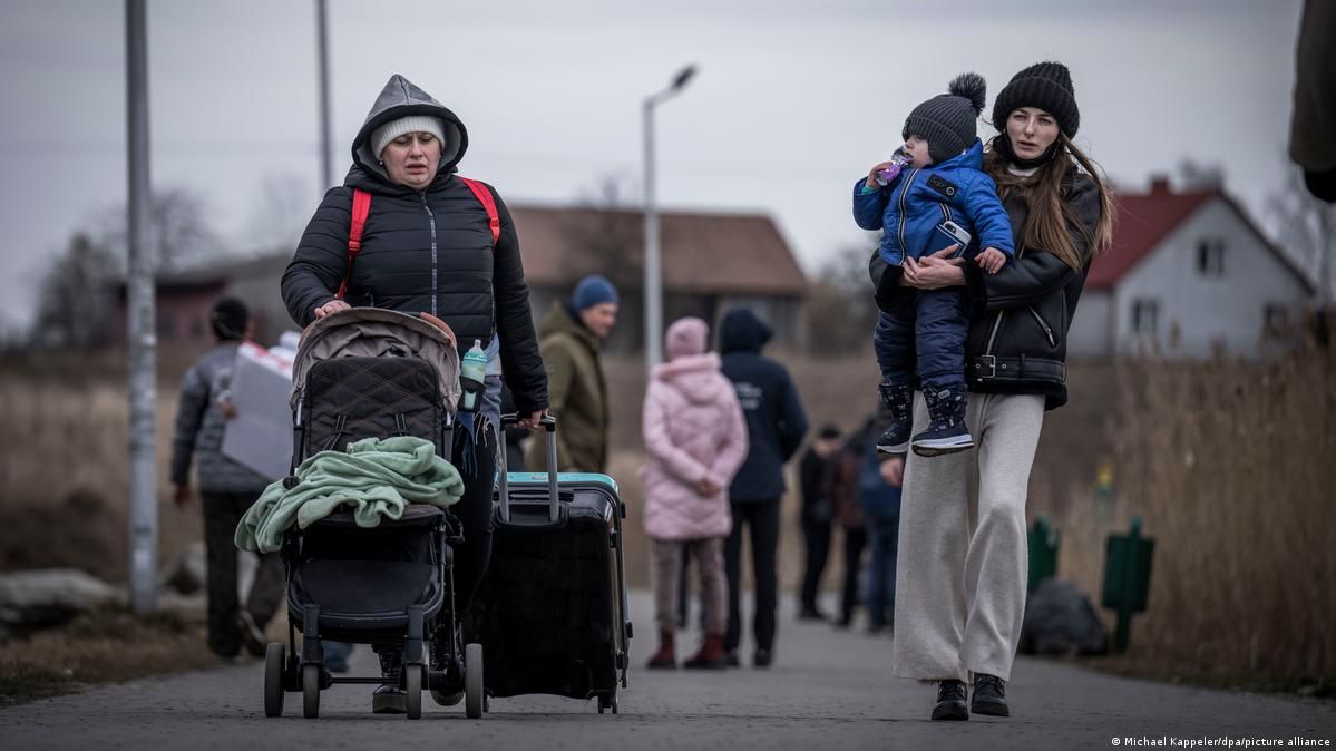 Польща не готова відпустити українців додому: посол Гузи озвучив головну причину