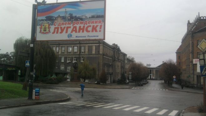 Пустыня по имени Луганск - блогер показала, как выглядит некогда лучшая историческая улица города под властью "ЛНР"