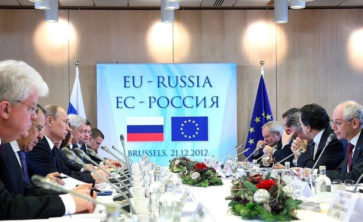 ​Bloomberg: четыре ведущие страны ЕС не хотят вводить санкции против России