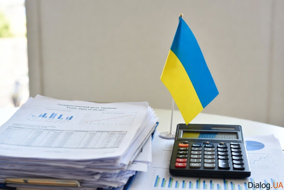 С каждого украинца по $7200: госдолг Украины резко вырос по ряду причин