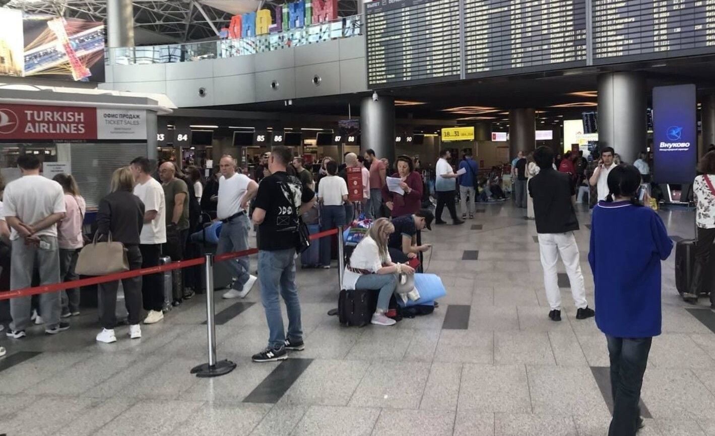 ВСУ закрыли небо Москвы: самолеты, летевшие в столицу РФ из Турции, вернулись обратно