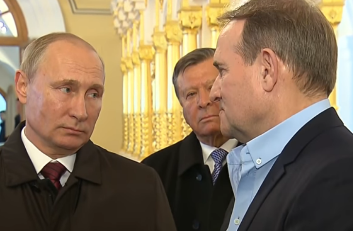 Отчитаться и получить новые инструкции: Медведчук тайно улетел в Сочи на встречу с "хозяином" Путиным