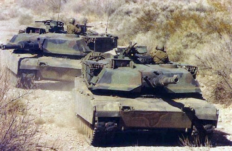 В США прокомментировали размещение танков у российских границ