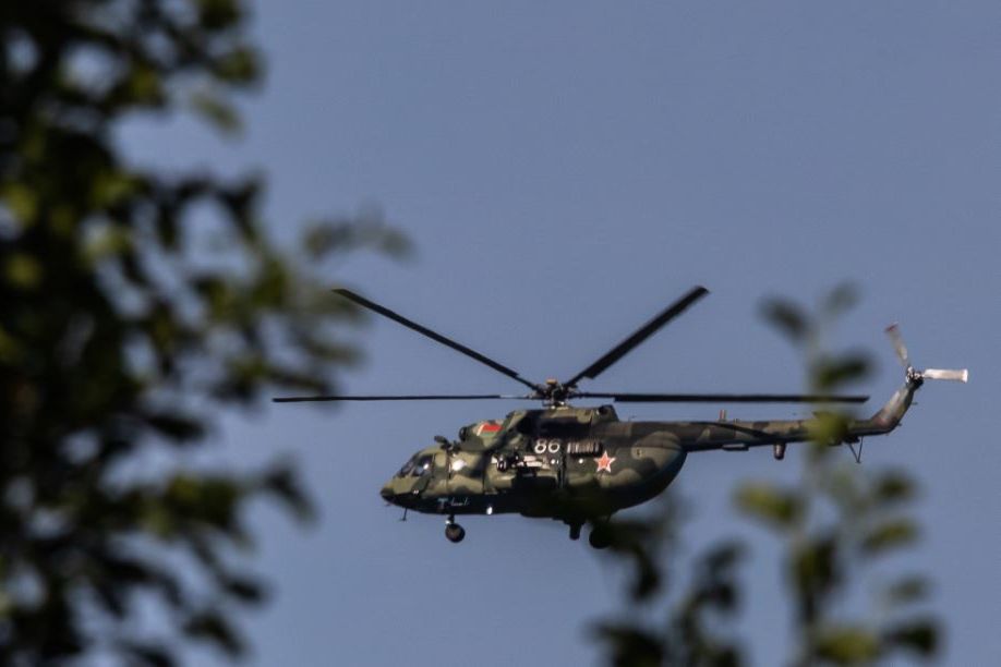 ​Белорусские Ми-24 и Ми-8 вторглись на территорию Польши на 3 км: Варшава обратилась в НАТО