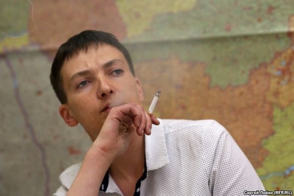 Савченко любыми способами пытается привлечь к себе внимание: "героиня" сделала громкое заявление по пленным, обещает обнародовать списки Плотницкого и Захарченко