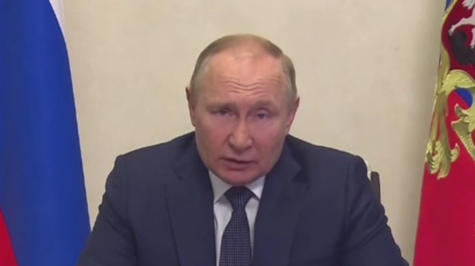  Контроль со стороны государства и полный запрет импорта: Путин решил проблему отсутствия высоких технологий