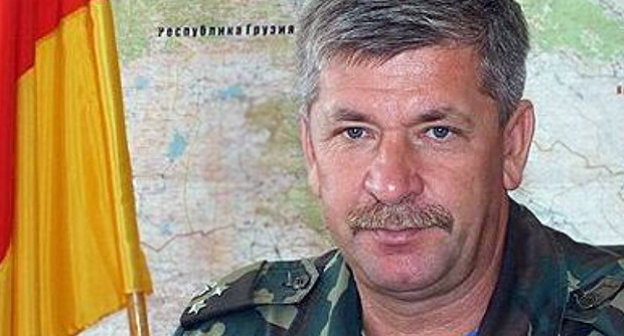 Экс-глава разведки ВДВ РФ Валерий Яхновец стал фигурантом резонансного ДТП: экс-чиновник повредил два авто и пытался скрыться от погони 