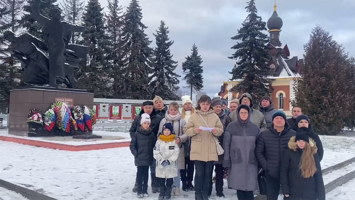 "Называют будущими "200-ми",- жены "мобиков" из Татарстана обвинили главарей "ДНР"