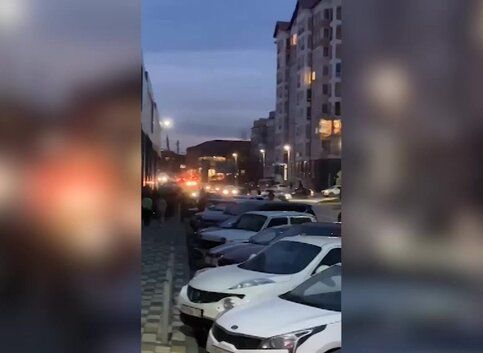 Россиянин, возмущенный решением суда, начал расстреливать прохожих на улице - видео