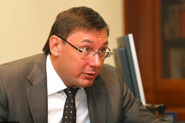 Луценко: в БПП требуют отставки Яценюка 