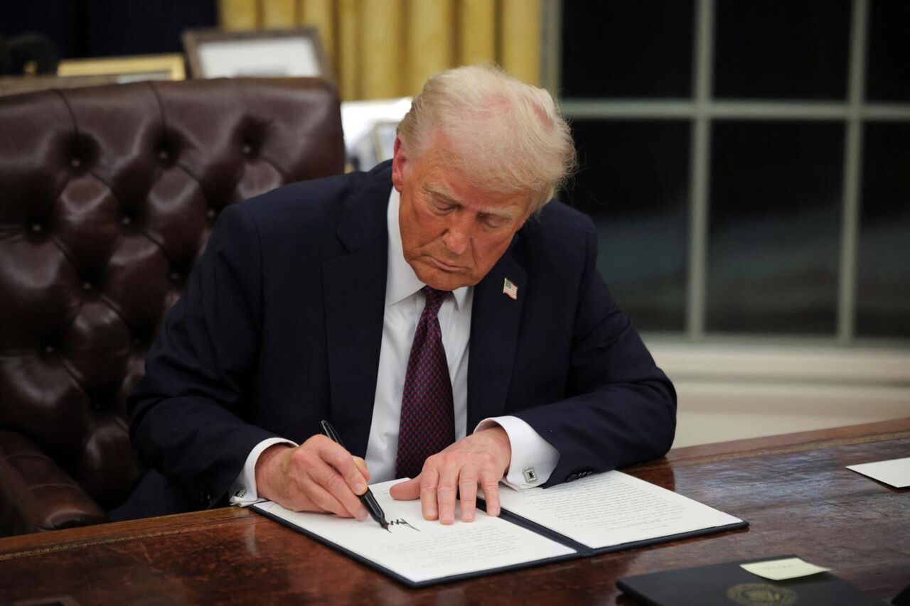 Трамп нанес второй санкционный удар по РФ после возвращения в Белый дом