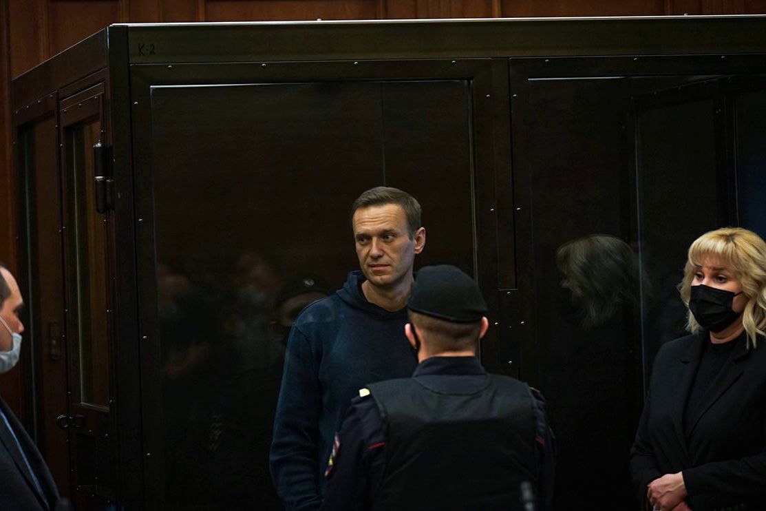 Навальный на суде назвал Путина "Владимиром Отравителем трусов" и заверил: "Человек в бункере боится"