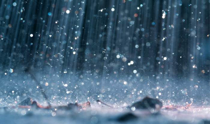 Кардинальные погодные изменения в Украине: сильный дождь, грозы и град охватят страну до конца недели