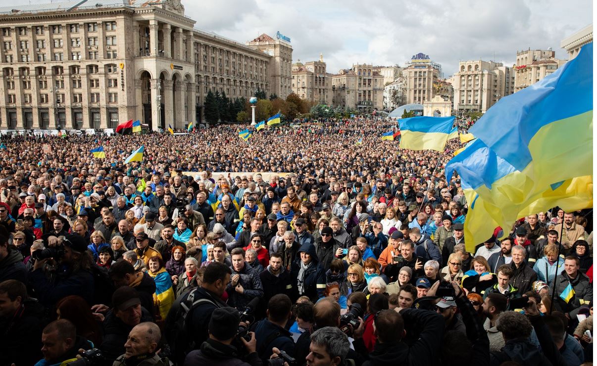 "Ужасно не хочется снова Майдан, но..." - Бирюков сделал мрачный прогноз после вече в Киеве