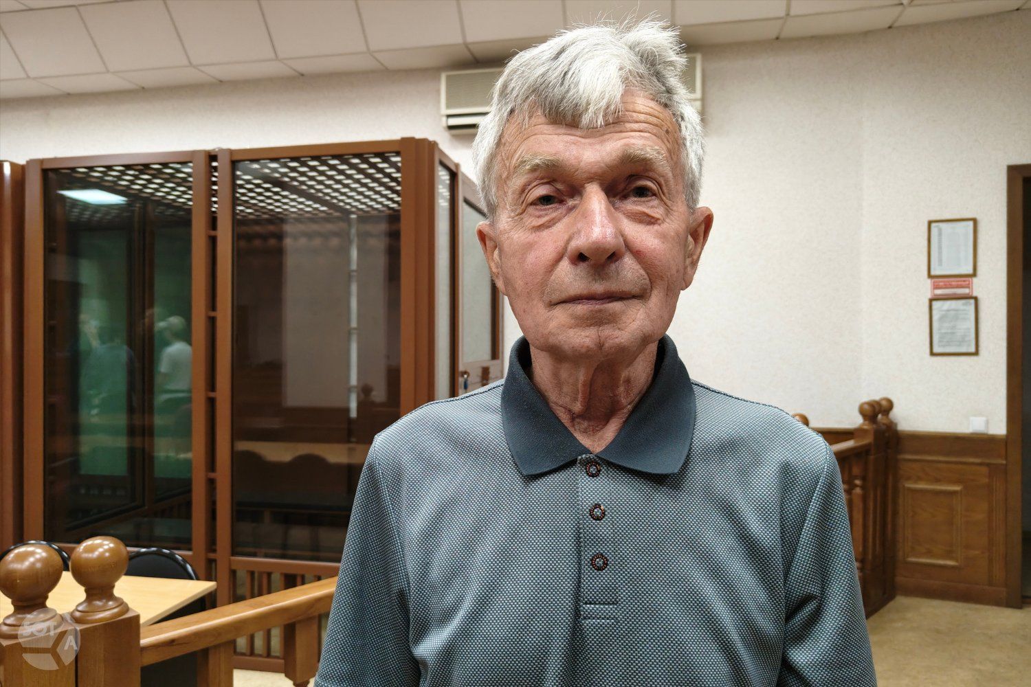 ​В РФ 71-летнего физика-атомщика осудили за фотографию мемориала с украинской надписью