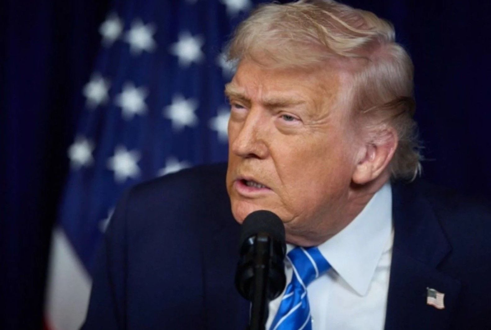 Трамп рассказал о тайном разговоре с Путиным по Украине