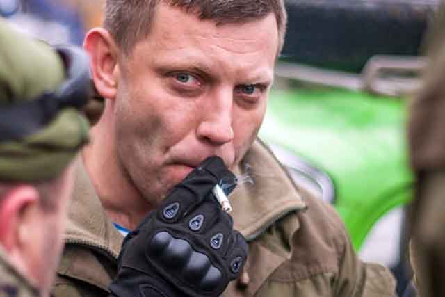Новый указ главаря “ДНР” Захарченко вызвал резонанс в Донецке: боевики опозорили “команданте” и его друга “Ташкента” 