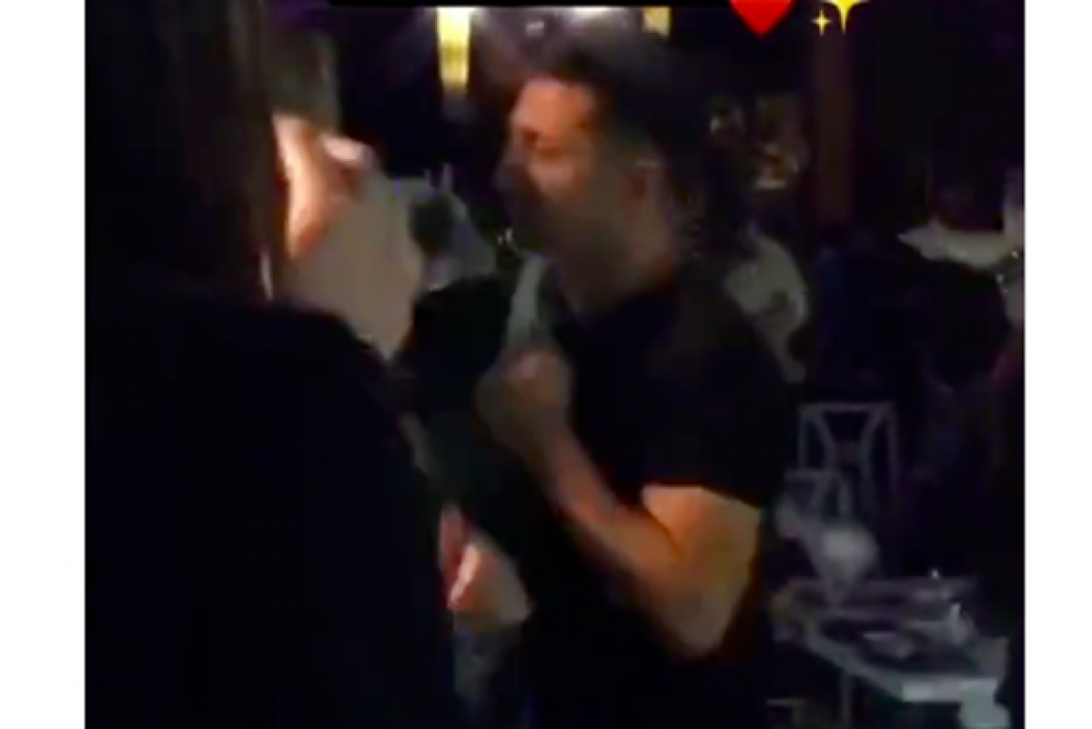 ​Зажигательный танец Зеленского в клубе сняли на видео: "Без паники, розбійники"