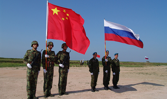 Россия и Китай впервые вместе провели военные учения в Средиземном море 