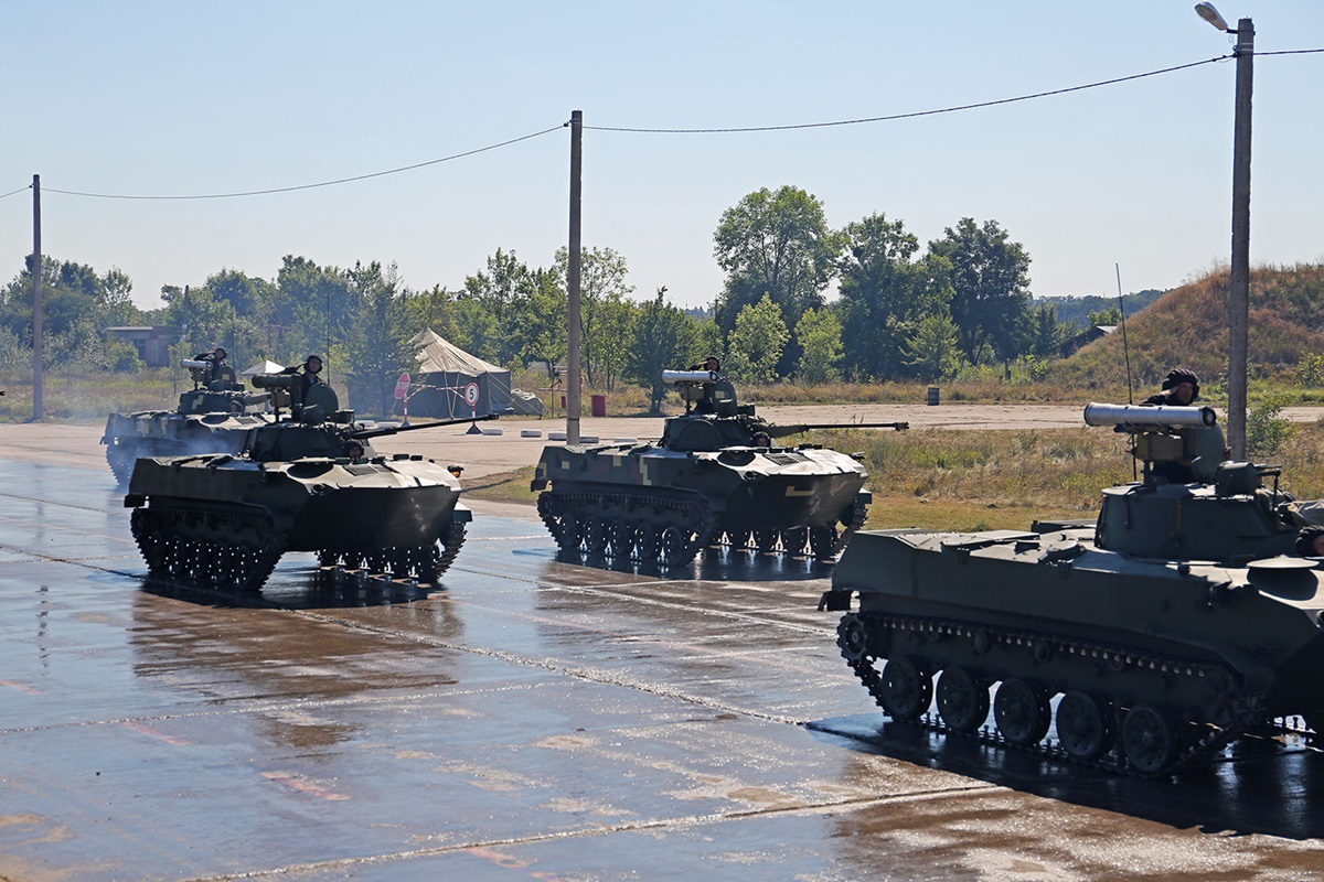 Сотни единиц уникальной военной техники примут участие в киевском параде: танки, бронеавтомобили, ракетные системы, ПВО и артиллерия