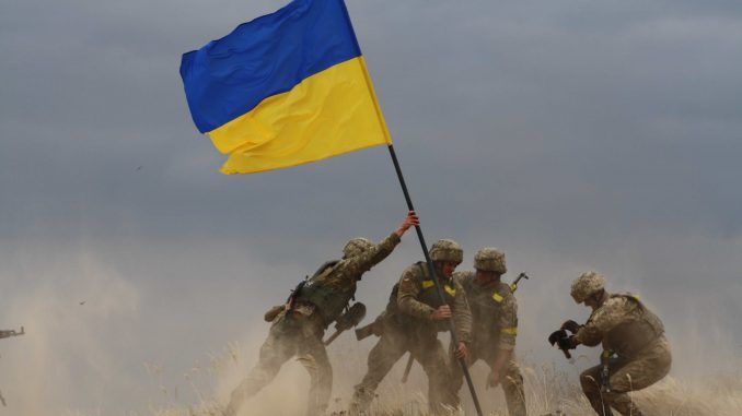 Это будут страшные жертвы, это будет мясорубка: стало известно, почему Кремль боится сунуться в Украину, - кадры