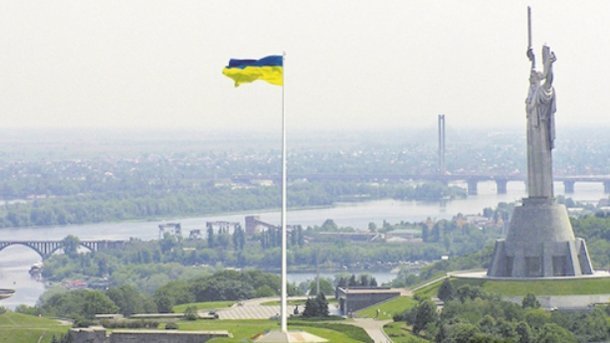 Киев не отказывается от идеи установки флагштока за 47 миллионов гривен