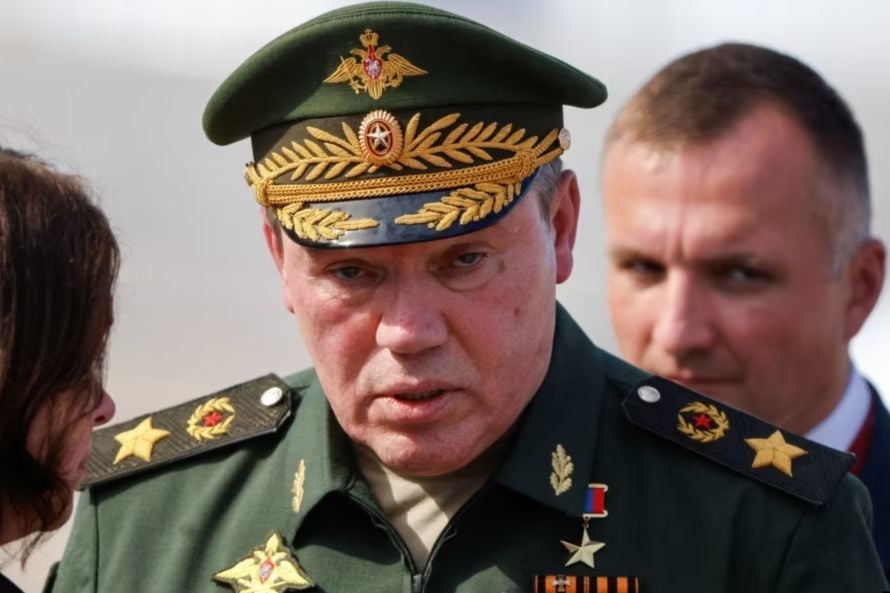 ​"Все силы бросить на это", - у Герасимова заговорили о сворачивании "СВО" для защиты границ