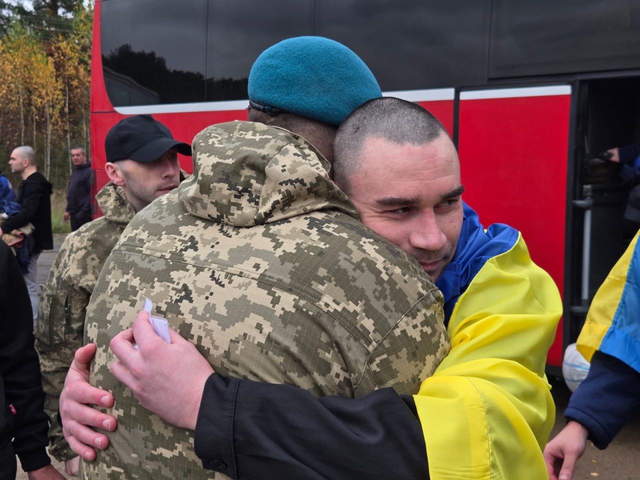 Бойцы "Азова" и не только: Украина вернула из российского плена 270 человек