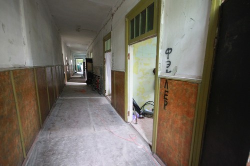 В Харькове активисты штурмуют жилье вынужденных переселенцев