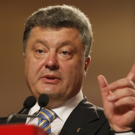 Порошенко: Народный суд вынес смертный приговор Коммунистической партии Украины