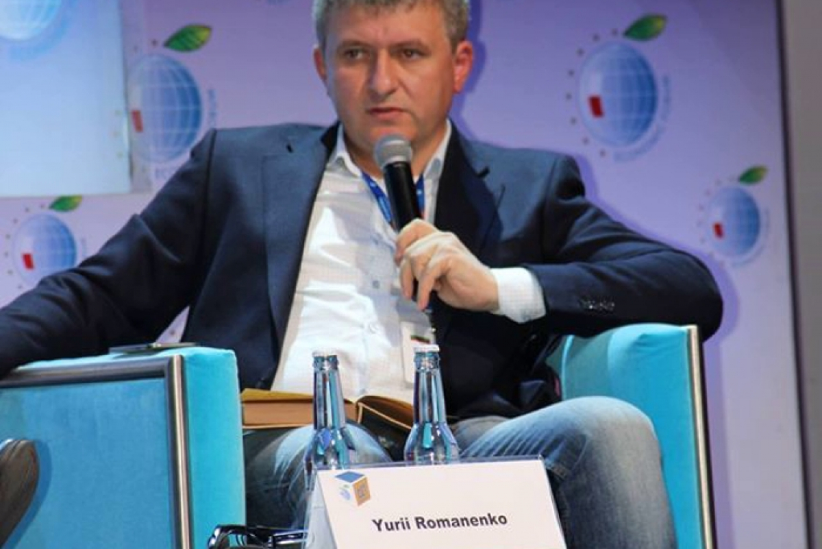 Романенко о НБУ: "Тупо ревальвируй гривну и рассказывай ло*ам сказки"