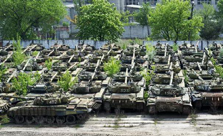 ОБСЕ обнаружили секретный тайник оружия: террористы "ЛНР" скрывают более 10 танков возле мирного поселка