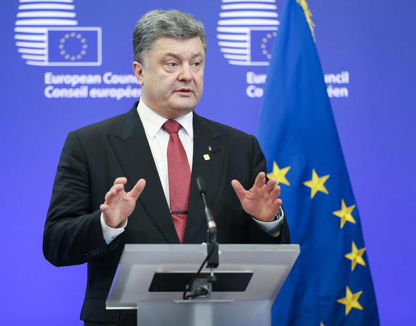 Страна движется в правильном направлении: Порошенко считает, что безвизовый режим позволит Украине окончательно распрощаться с советским прошлым