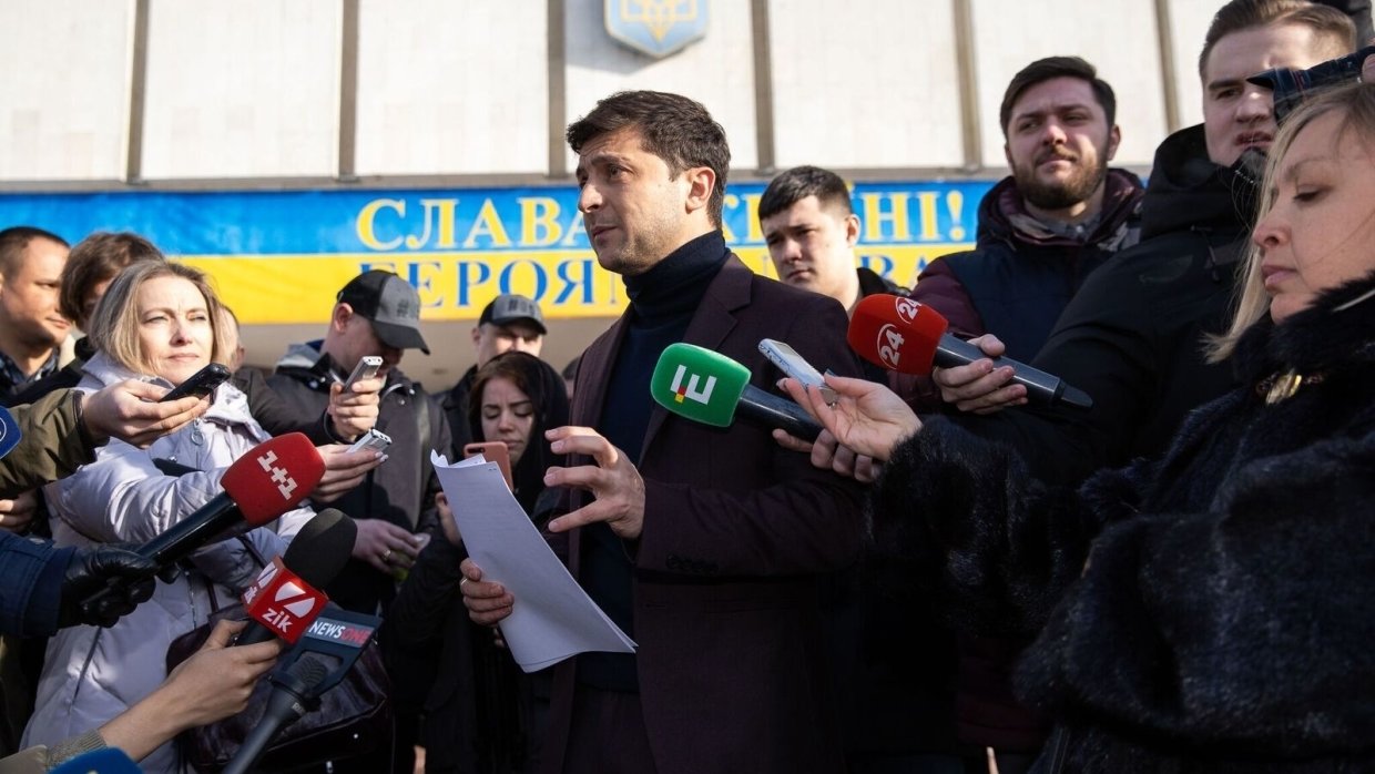 Журналист пояснил, что многие люди пойдут голосовать не за Зеленского, а за Голобородько