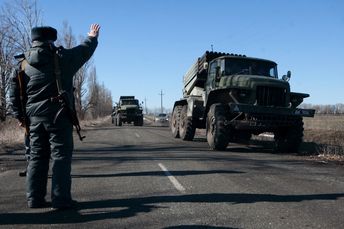 ДНР/ЛНР: Завтра полностью завершим отвод тяжелой техники