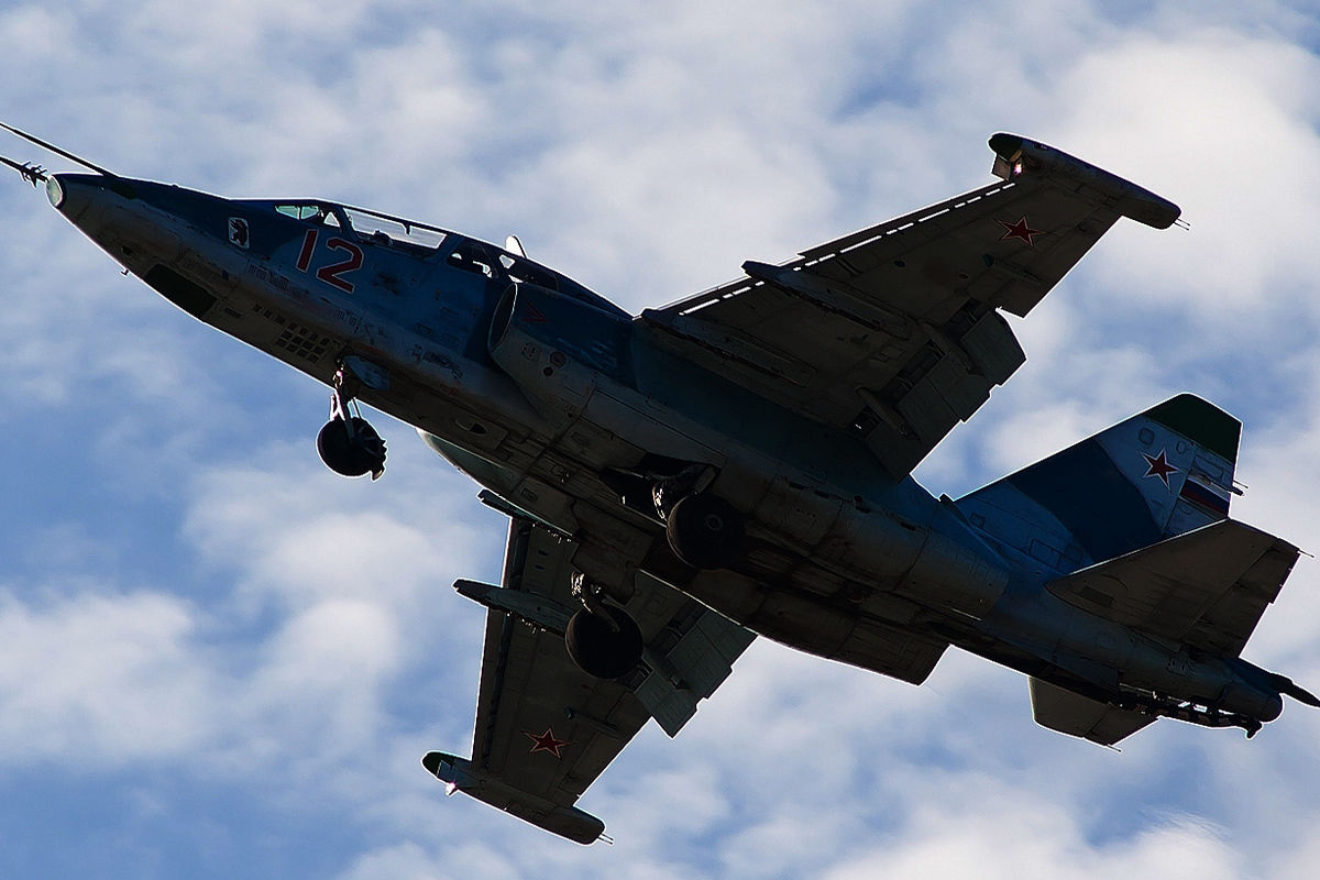 Во время воздушной тревоги ВСУ приземлили российский Су-25