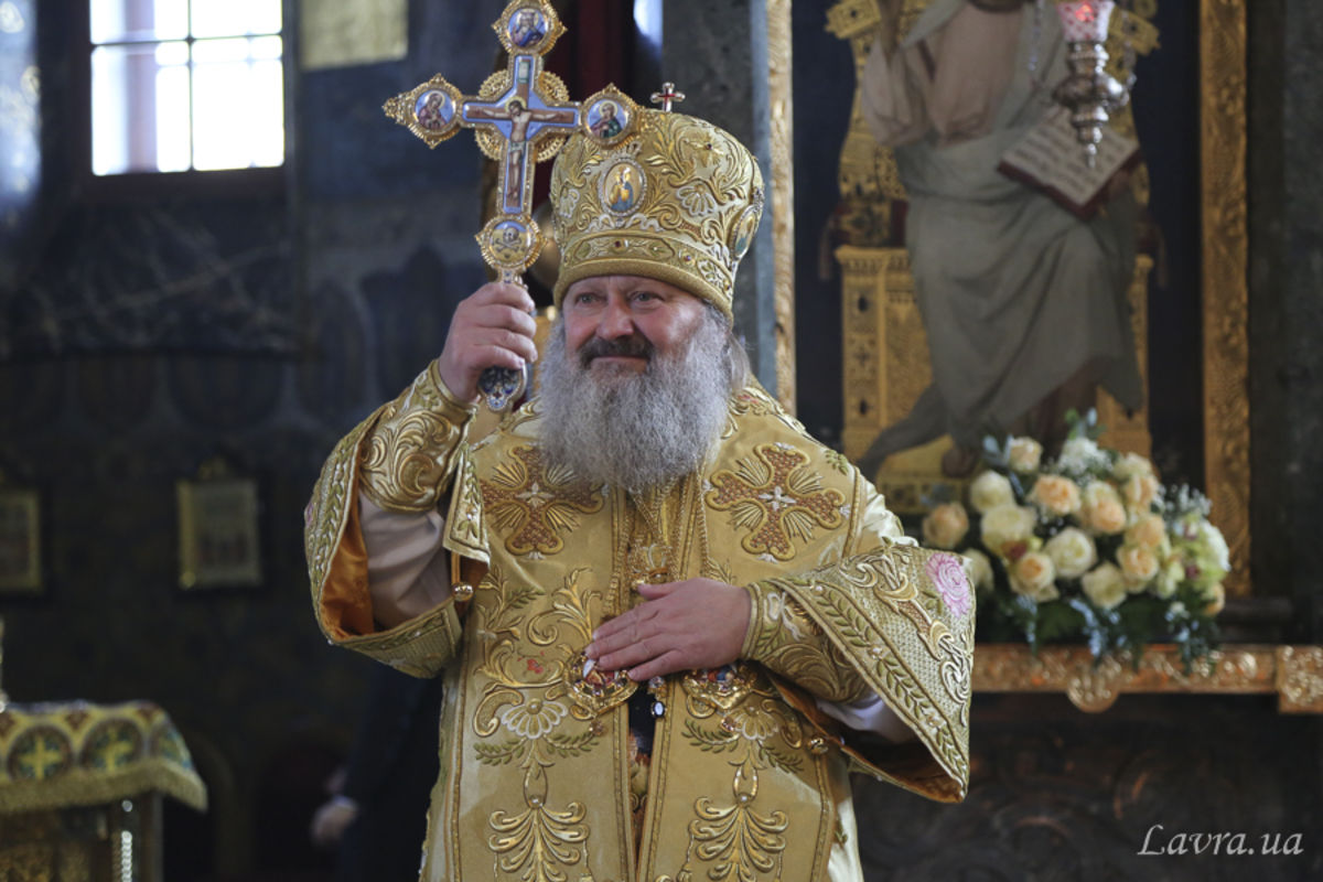 ​Будет являться по первому требованию: Печерский суд Киева снял электронный браслет с митрополита Павла