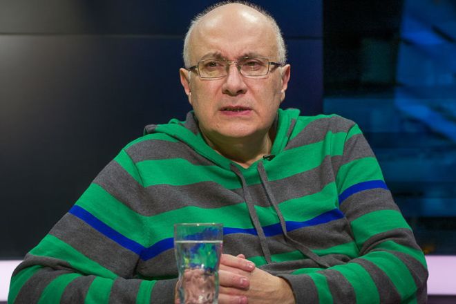 ​Ганапольский: "Нет никакой победы российского общества, Кремль загнал его в загон и меряет голову циркулем"