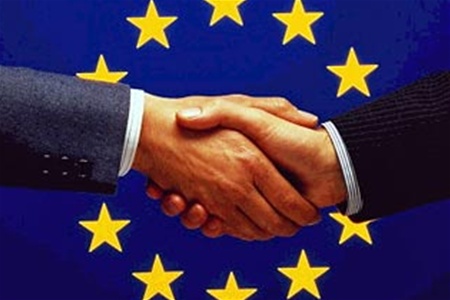 Политик: Евросоюз должен дать Украине четкую перспективу членства