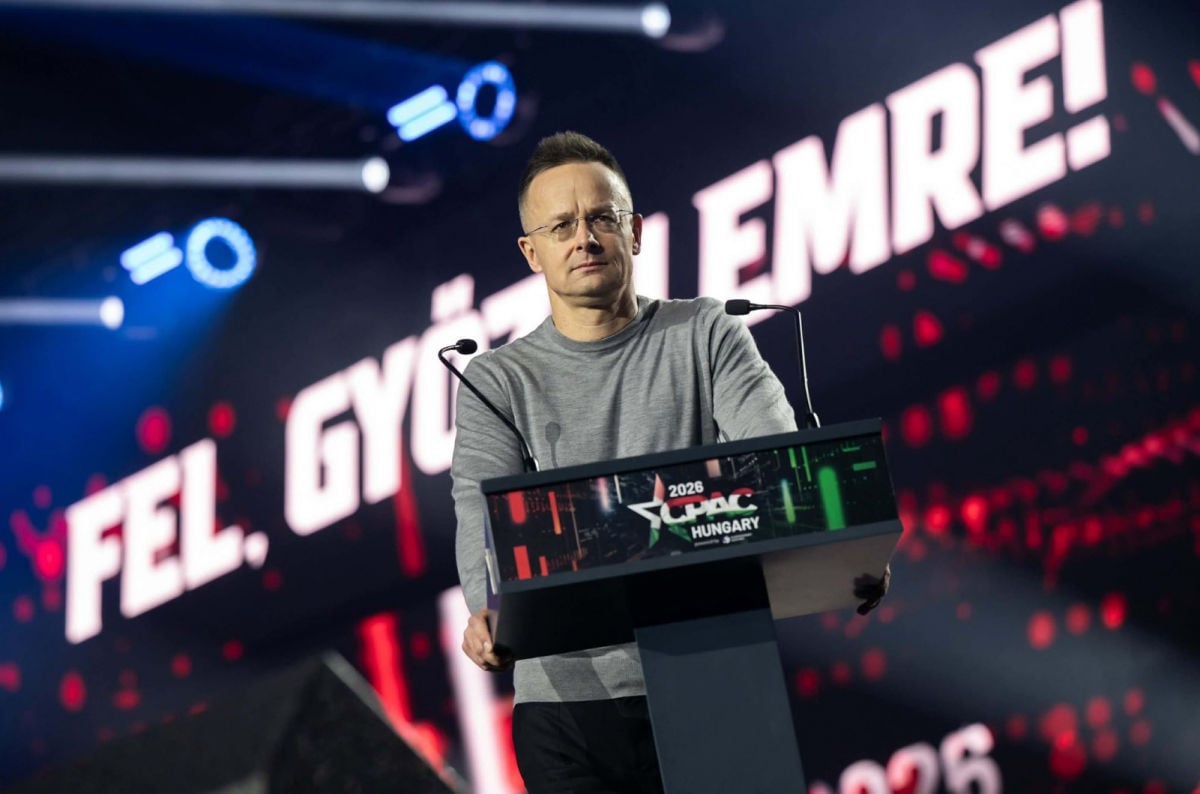 Сийярто годами "сливал" в Москву информацию прямо с заседаний ЕС – WP