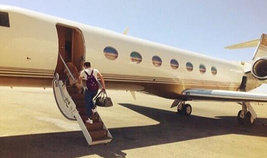 Как сыновья Памелы Андерсон проводят досуг: девушки и вечеринки