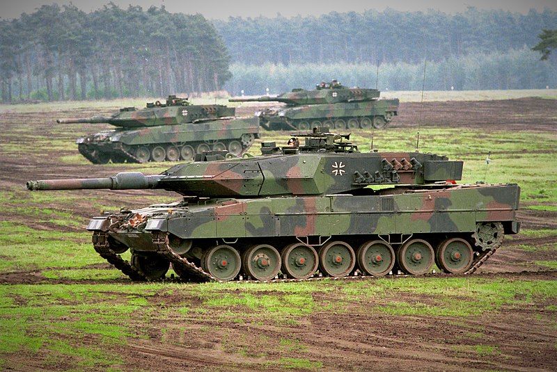 ​Leopard едут в Украину: Дуда во Львове пообещал ВСУ роту немецких танков